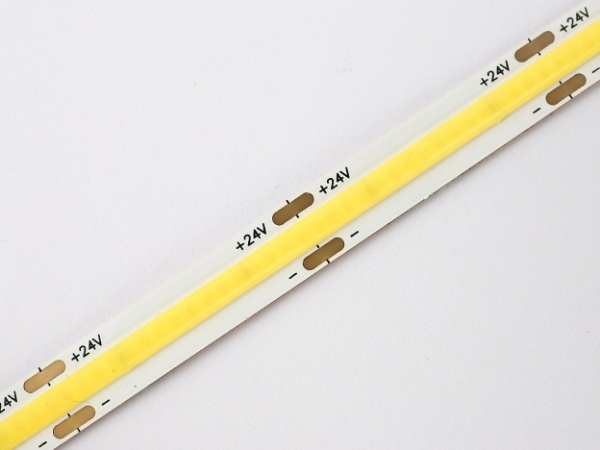 LED pásek COB 24V / 480LED / 11W / 6000K / IP20 / 8mm