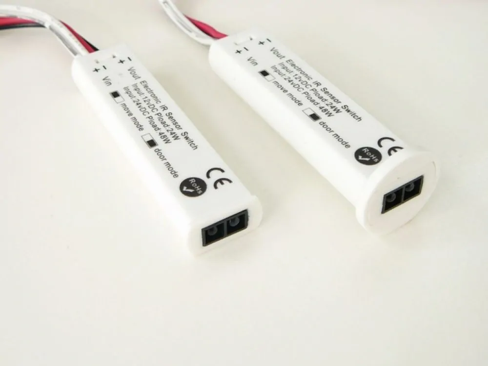 LED IR SPÍNAČ SKŘÍŇOVÝ 2v1 - DOOR/MOVE - 12V/24V - bílý